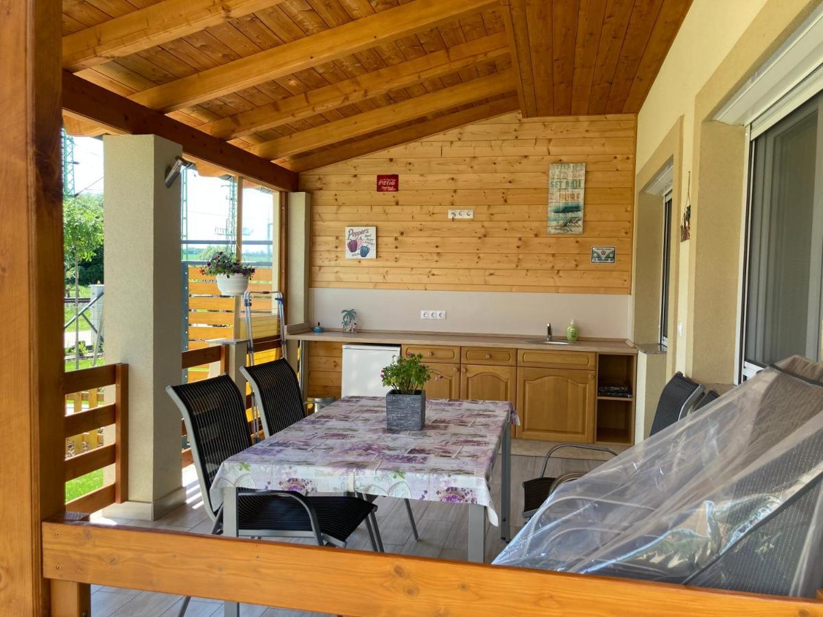 Appartamento Balati Vendégház Balatonmáriafürdő Esterno foto